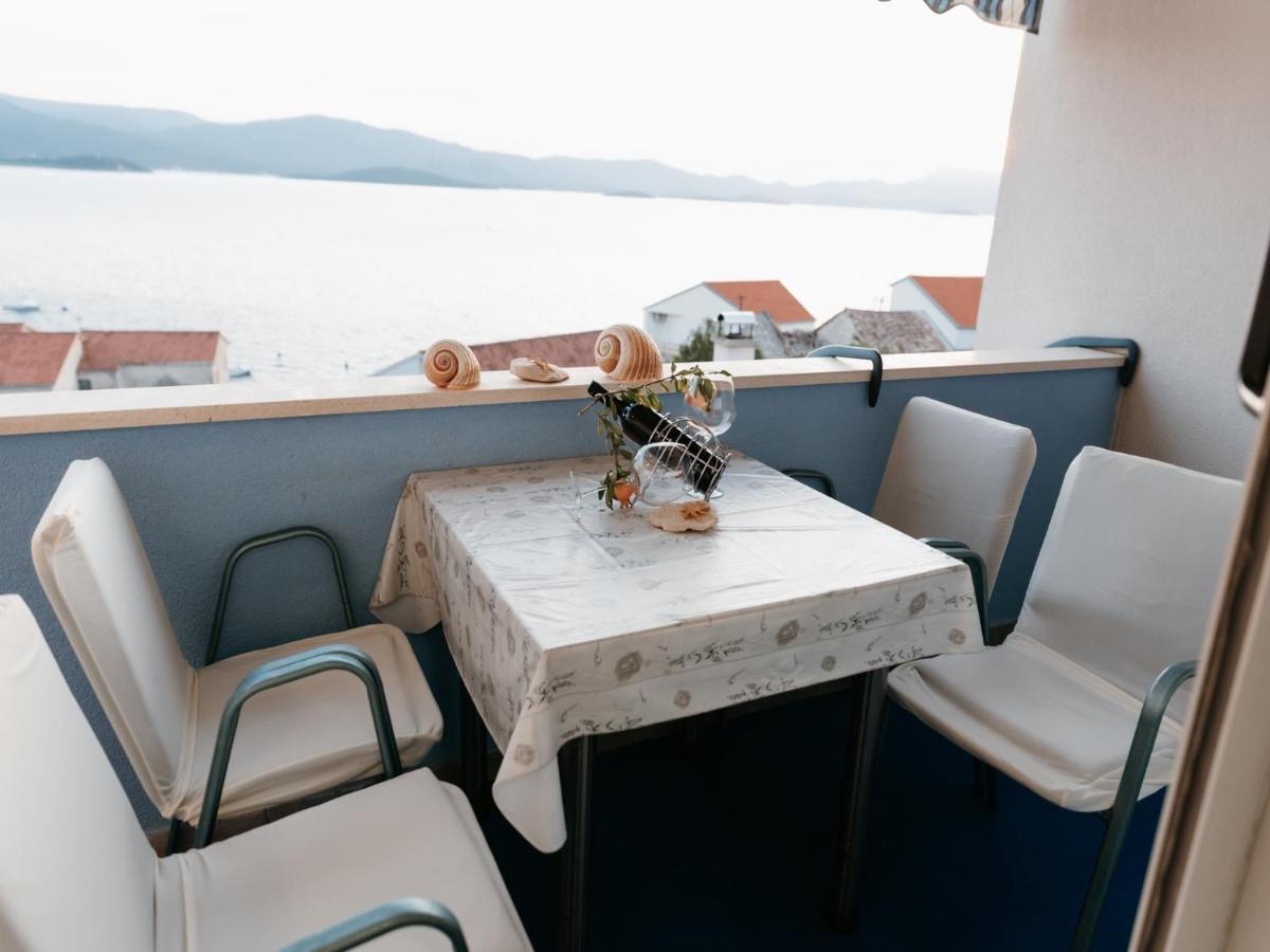 Apartmani Dragobratovic Komarna Bagian luar foto